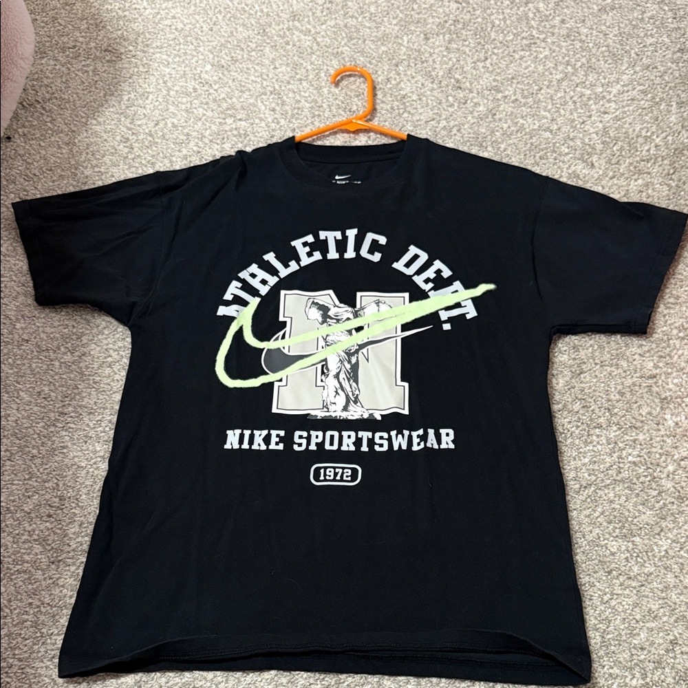Nike Mens Tee